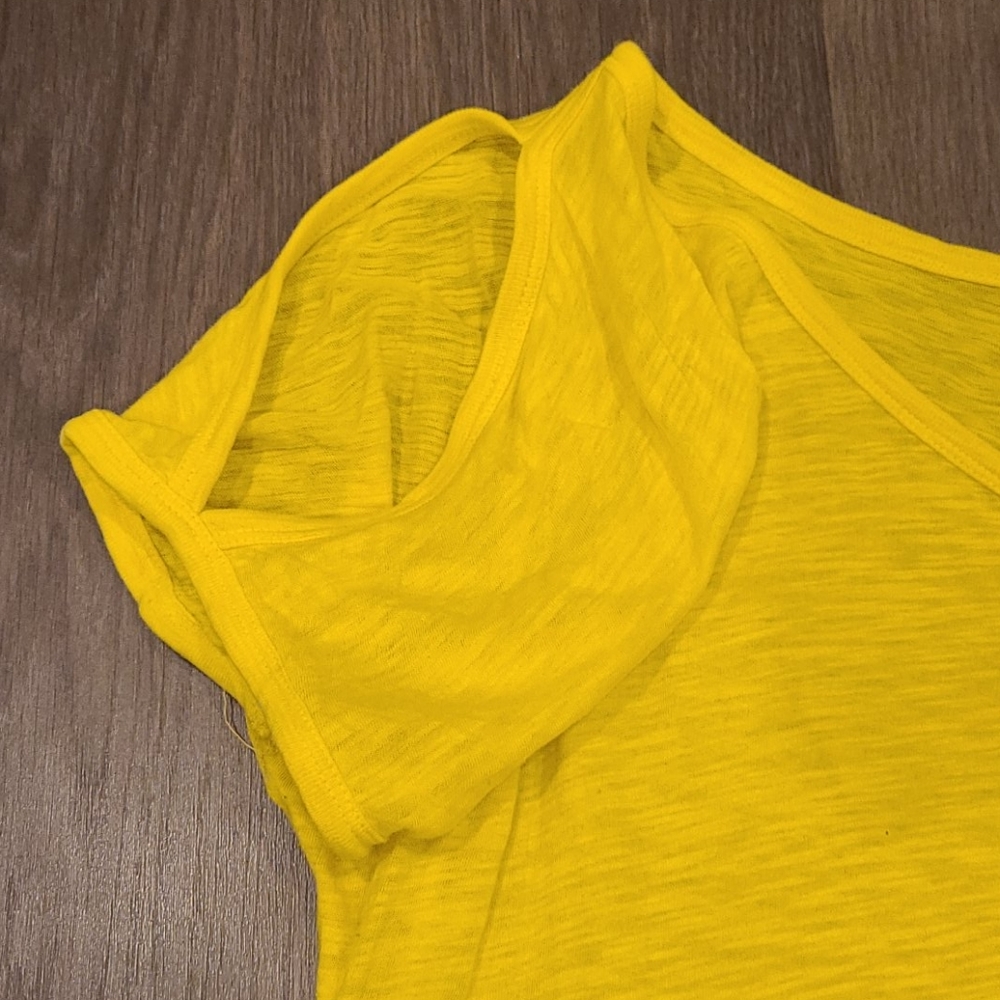 New York & Co. Yellow Shirt Large - Picture 2 of 2